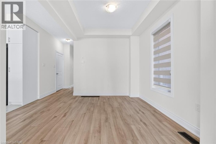 Photo 11 at 47 Bloomfield Crescent, Cambridge