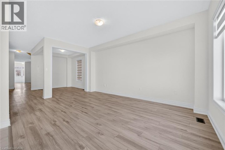 Photo 15 at 47 Bloomfield Crescent, Cambridge