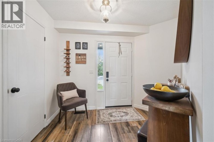 Photo 6 at 76 Elma Place, Cambridge