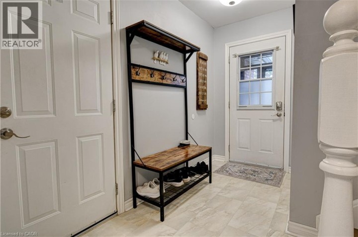 Photo 4 at 51 Mcmeeken Drive, Cambridge