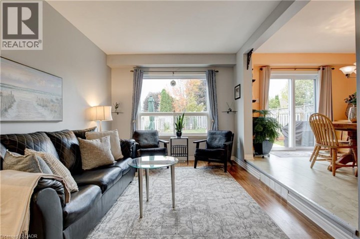 Photo 6 at 51 Mcmeeken Drive, Cambridge