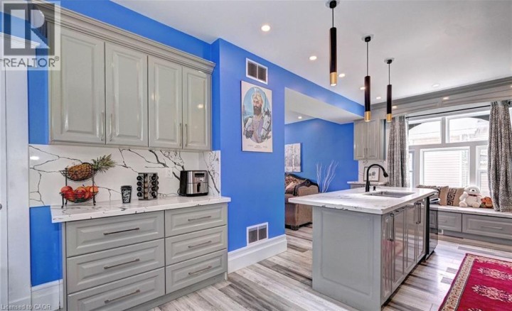 Photo 7 at 831 Hamilton Street, Cambridge