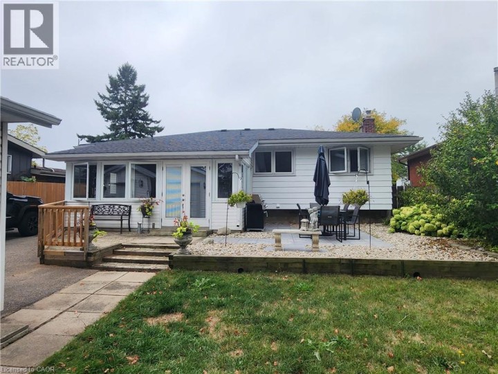 Photo 32 at 130 Balmoral Drive, Brantford