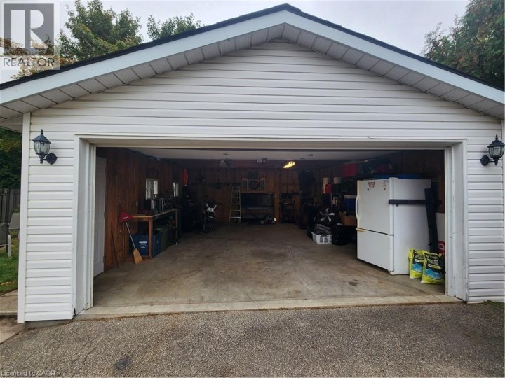 Photo 33 at 130 Balmoral Drive, Brantford