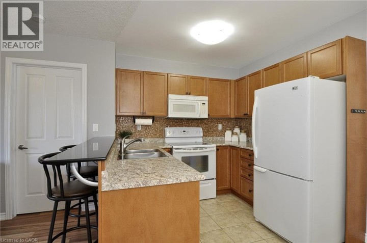 Photo 7 at 8 HARRIS Street 302, Cambridge