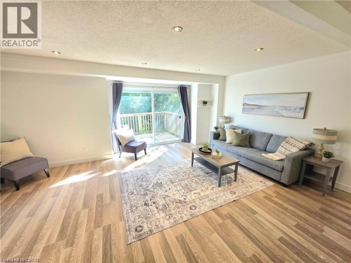 Photo 8 at 26 POPLAR Drive 5, Cambridge