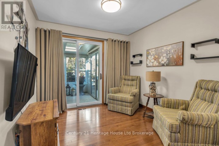 Photo 11 at 12 Camdon Court, Tillsonburg Photo 11 at 12 Camdon Court, Tillsonburg