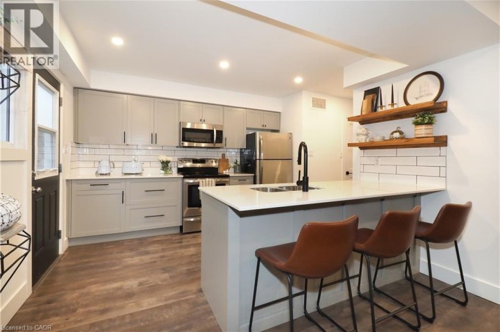 Photo 11 at 143 Angela Crescent, Cambridge