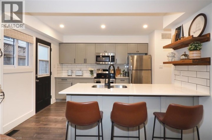 Photo 12 at 143 Angela Crescent, Cambridge