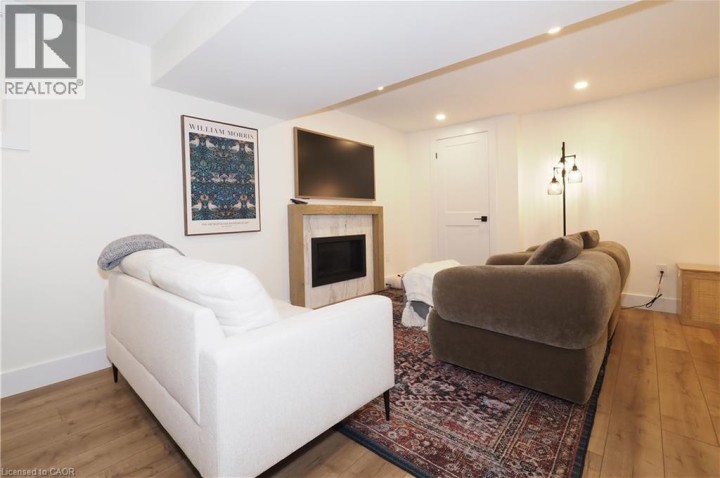 Photo 28 at 143 Angela Crescent, Cambridge