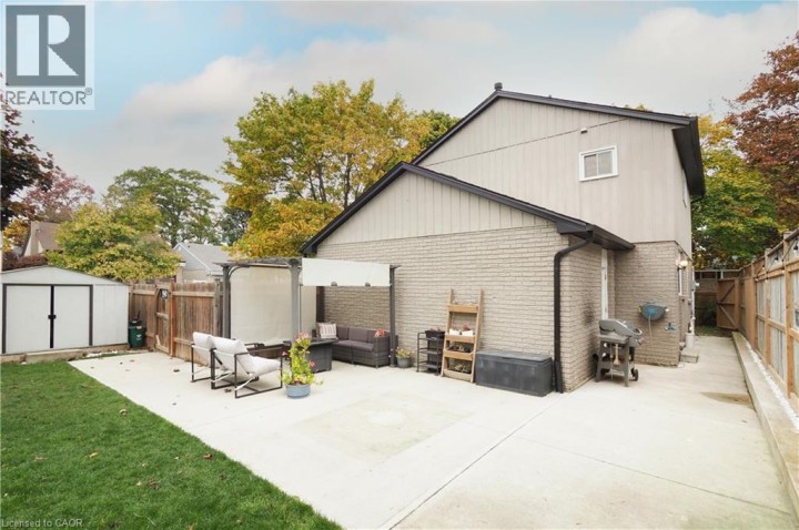 Photo 31 at 143 Angela Crescent, Cambridge