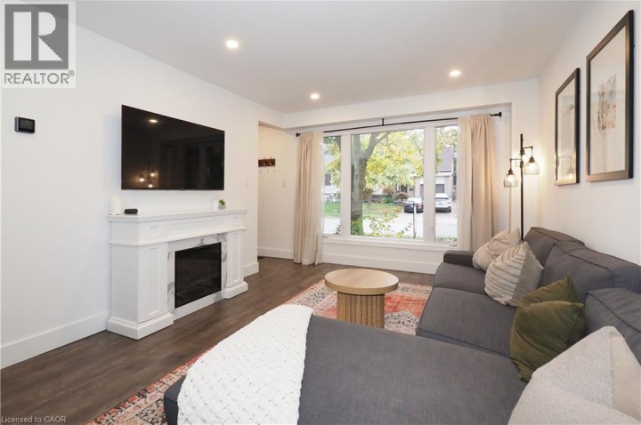 Photo 8 at 143 Angela Crescent, Cambridge