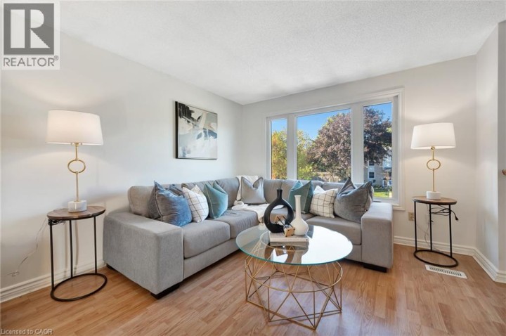 Photo 10 at 139 Ironstone Drive, Cambridge