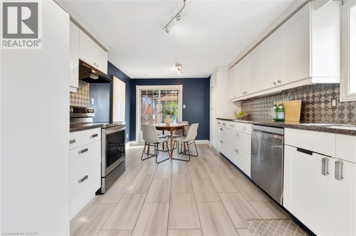 Photo 12 at 139 Ironstone Drive, Cambridge