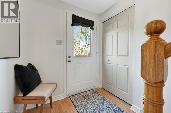 Photo 3 at 139 Ironstone Drive, Cambridge