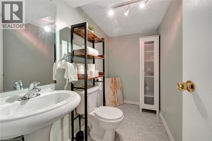 Photo 31 at 139 Ironstone Drive, Cambridge