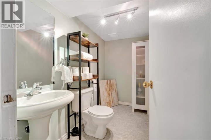 Photo 32 at 139 Ironstone Drive, Cambridge