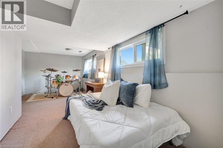 Photo 35 at 139 Ironstone Drive, Cambridge