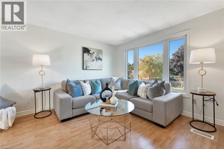 Photo 6 at 139 Ironstone Drive, Cambridge