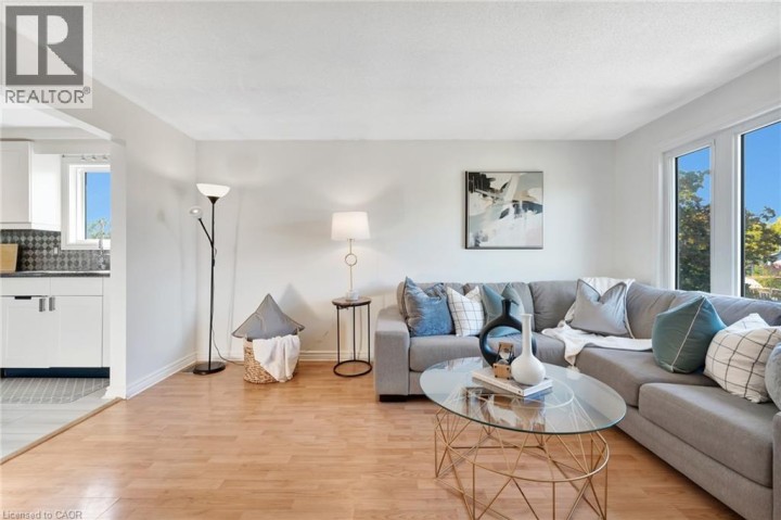 Photo 7 at 139 Ironstone Drive, Cambridge