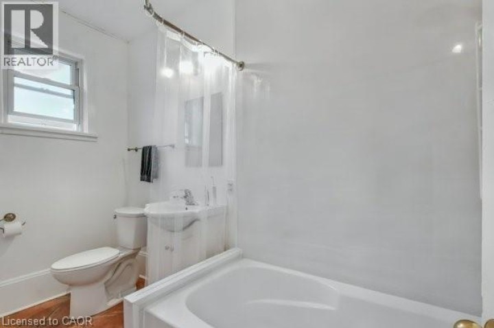 Photo 21 at 30 Dumfries Street, Cambridge