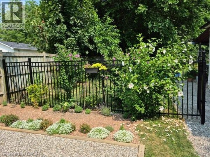 Photo 26 at 30 Dumfries Street, Cambridge