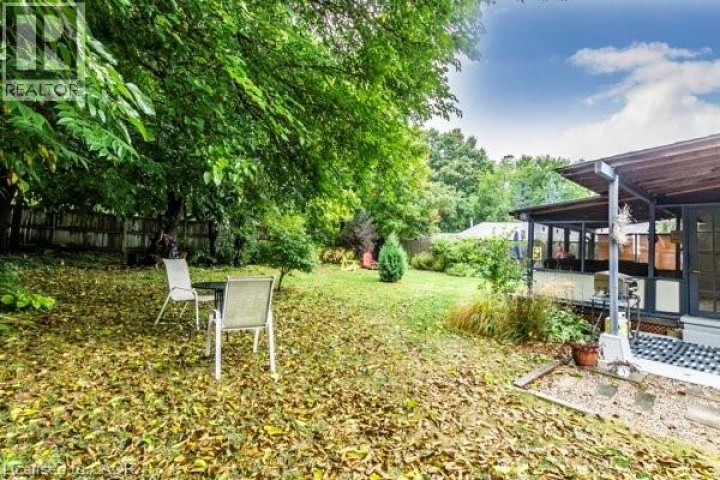 Photo 30 at 30 Dumfries Street, Cambridge