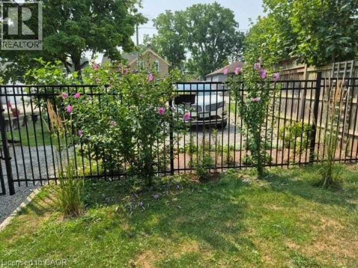 Photo 34 at 30 Dumfries Street, Cambridge