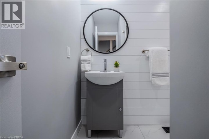 Photo 10 at 14 October Place, Brantford