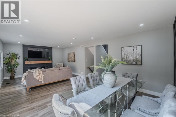 Photo 13 at 14 October Place, Brantford