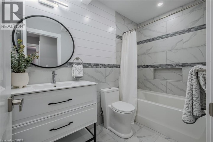 Photo 16 at 14 October Place, Brantford