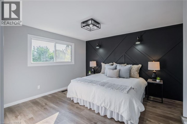 Photo 17 at 14 October Place, Brantford