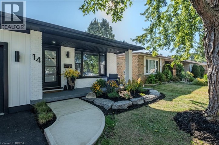 Photo 2 at 14 October Place, Brantford