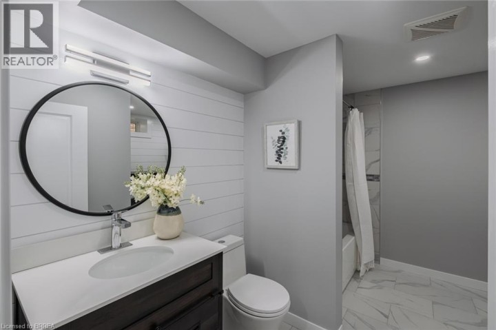 Photo 29 at 14 October Place, Brantford