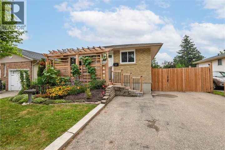 Photo 3 at 112 Limpert Avenue, Cambridge