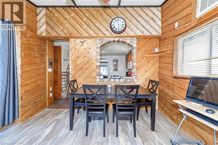 Photo 4 at 58 Fourth Avenue, Cambridge