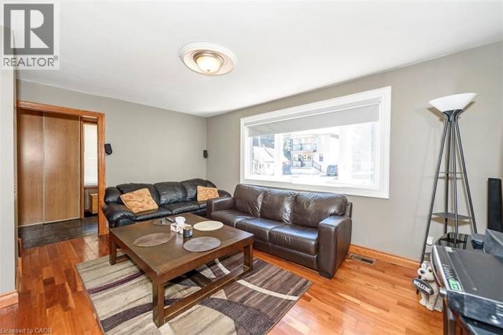 Photo 7 at 58 Fourth Avenue, Cambridge