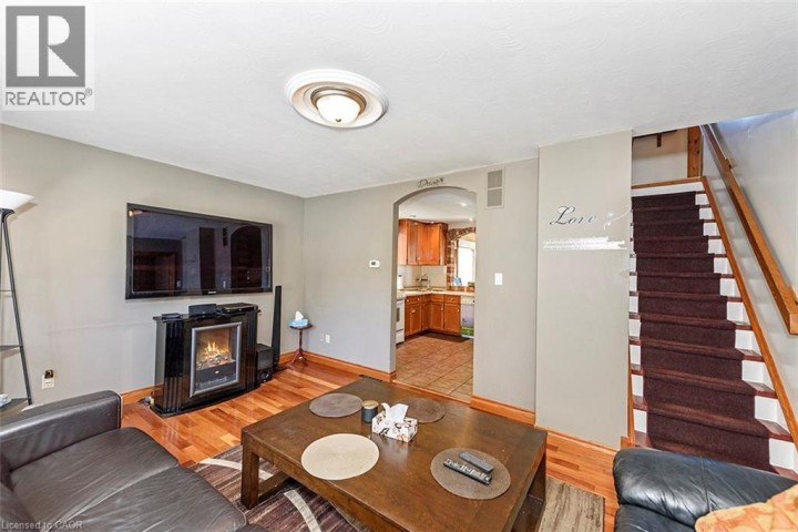 Photo 9 at 58 Fourth Avenue, Cambridge