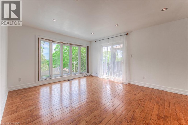 Photo 11 at 22 Dundonald Road, Cambridge