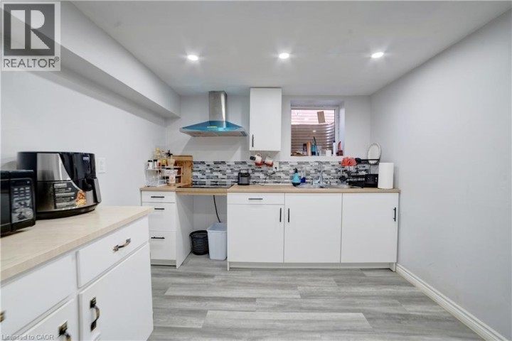 Photo 21 at 1676 Holley Crescent, Cambridge