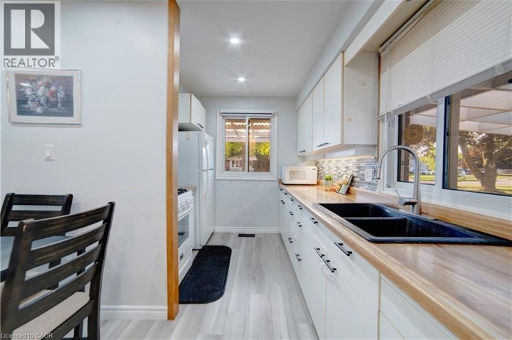 Photo 9 at 1676 Holley Crescent, Cambridge