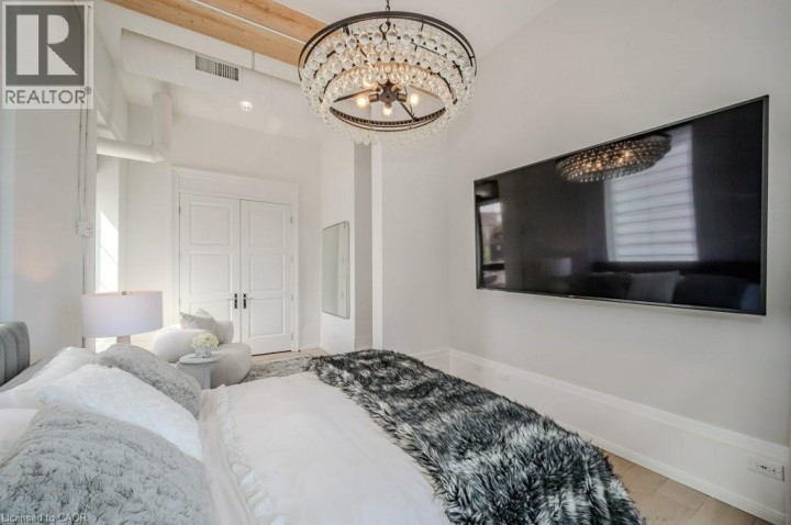 Photo 17 at 19 GUELPH AVENUE Avenue 308, Cambridge