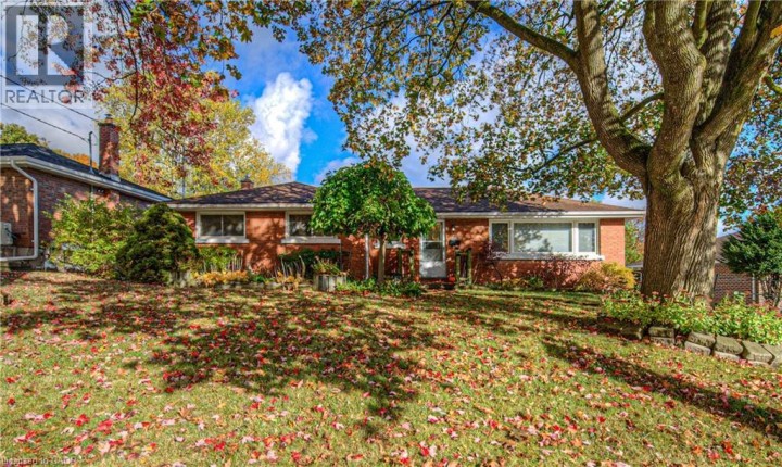 Photo 3 at 26 Culham Drive, Cambridge