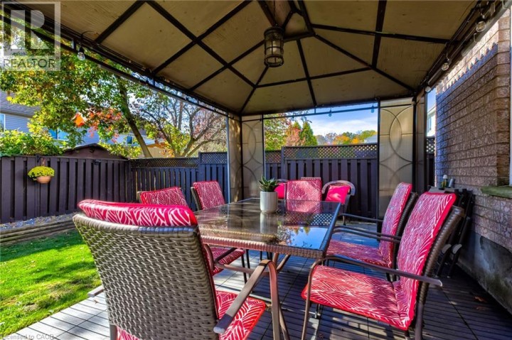 Photo 42 at 39 Karalee Crescent, Cambridge