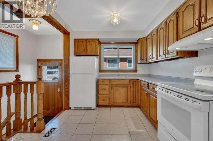 Photo 6 at 43 Lauris Avenue, Cambridge