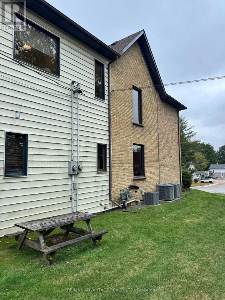 Photo 3 at 81 W Charles Street, Ingersoll - South, Ingersoll