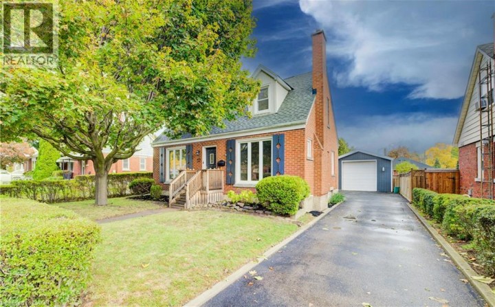 Photo 1 at 27 Dudhope Avenue, Cambridge