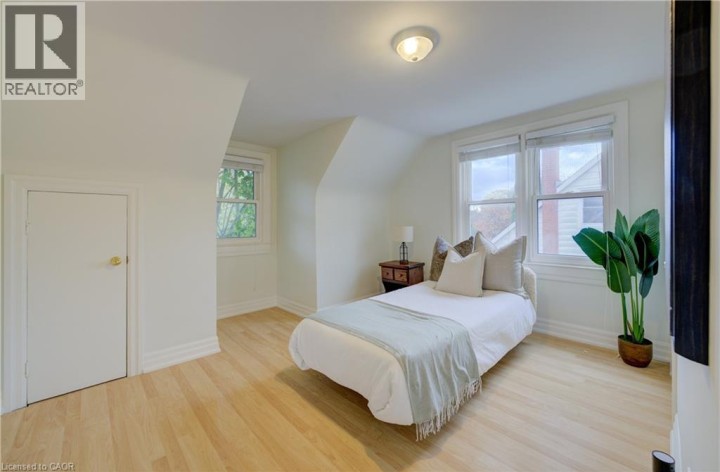 Photo 25 at 27 Dudhope Avenue, Cambridge