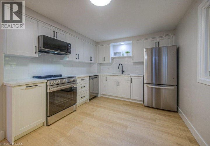 Photo 10 at 563 Elgin Street N, Cambridge