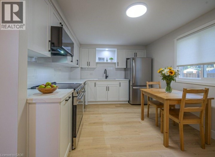 Photo 8 at 563 Elgin Street N, Cambridge